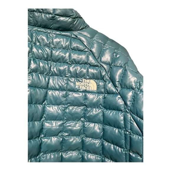 The North Face NWT Men’s THERMOBALL™ Jacket Dusk Blue men’s medium TNF Puffer - Picture 8 of 10